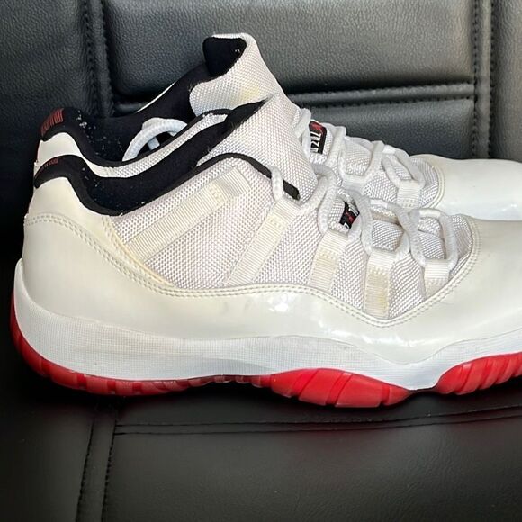 Air Jordan 11 Retro Low Men\'s Shoes Color White/Varsity Red Size 10 Authenticate main image 7